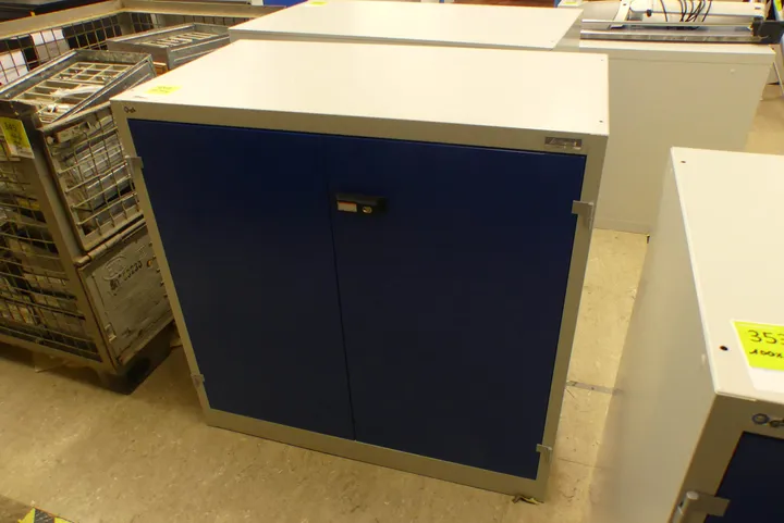 Garant Schrank Maße in cm ca.: 100 x 55 x 100